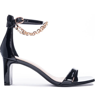 Yara Sandal in Black | Chinese Laundry-W Footwear-Graceful & Chic Boutique, Family Clothing Store in Waxahachie, Texas